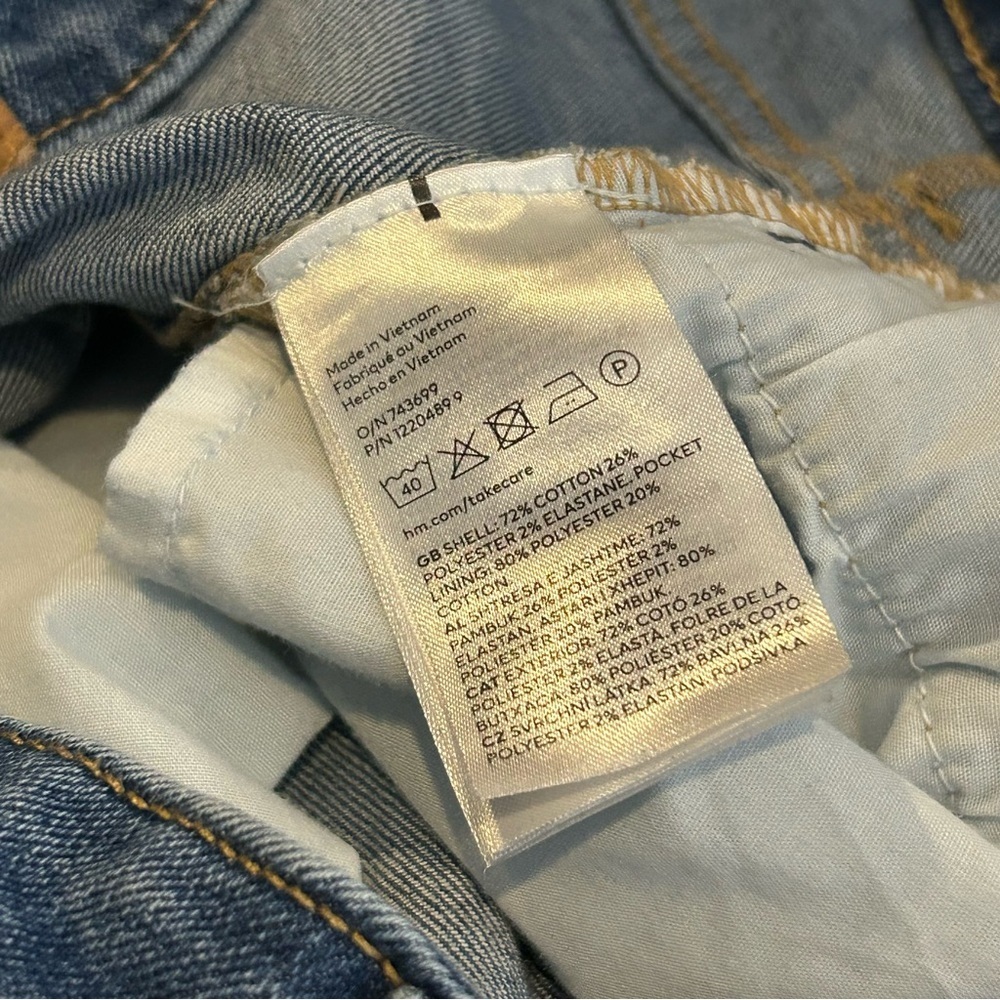 H&M Blue Denim Shorts Size 8 - Picture 6 of 6
